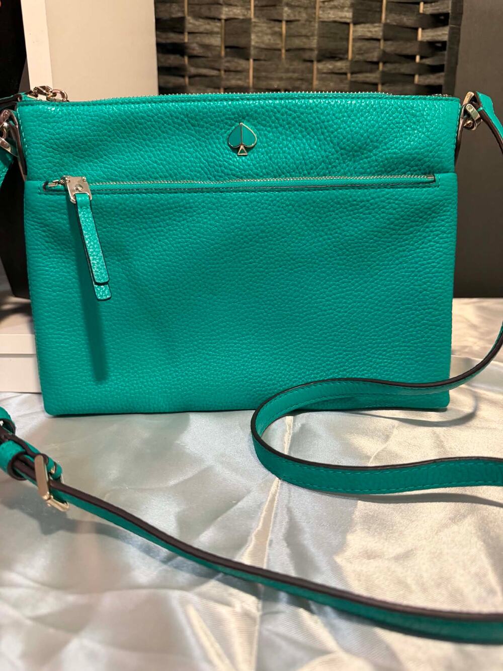 KATE SPADE Polly Medium Pebbled Leather Crossbody Bag Purse Fiji Green